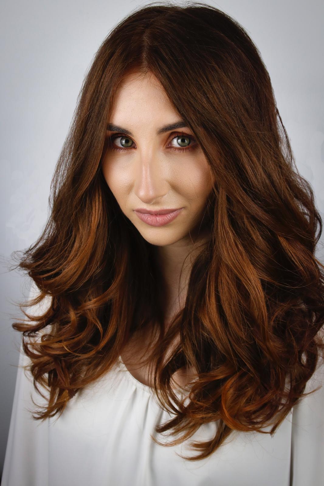 Hybrid workspace with modular seating